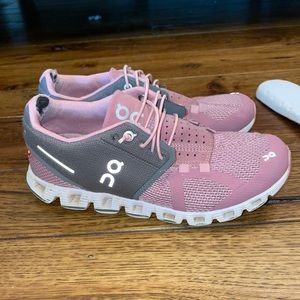 Pink on cloud tennis shoes